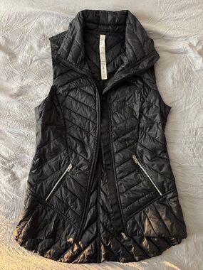 lululemon athletica Black Quilted Puffer Vest